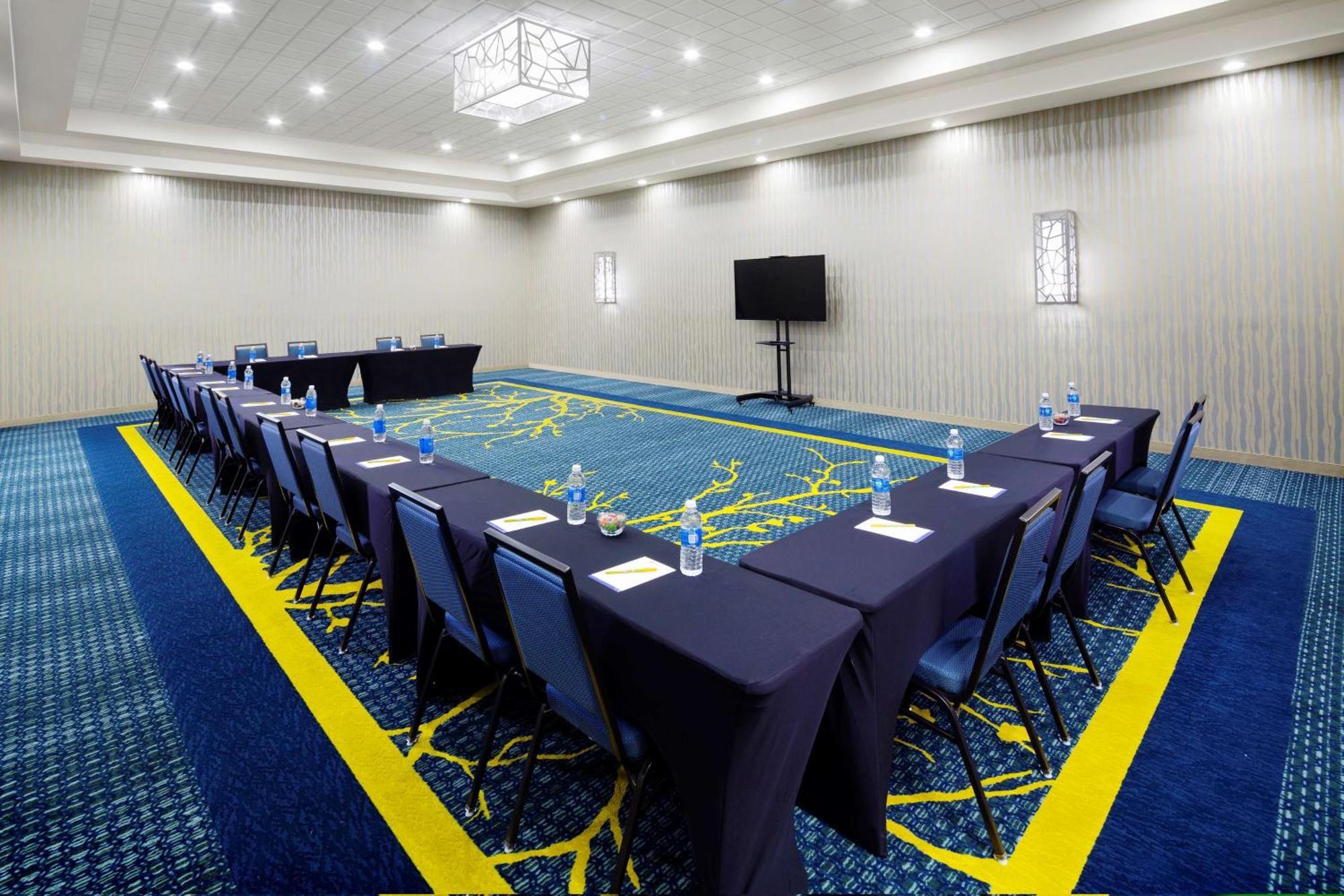 Longview Hilton Garden Inn Екстер'єр фото